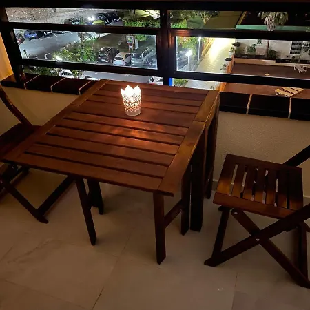아파트 Sunset Paraiso Retreat 아데제